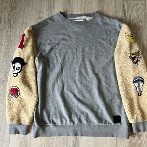 Women’s Decibel Gray and Tan Graphic Sleeve Sweater